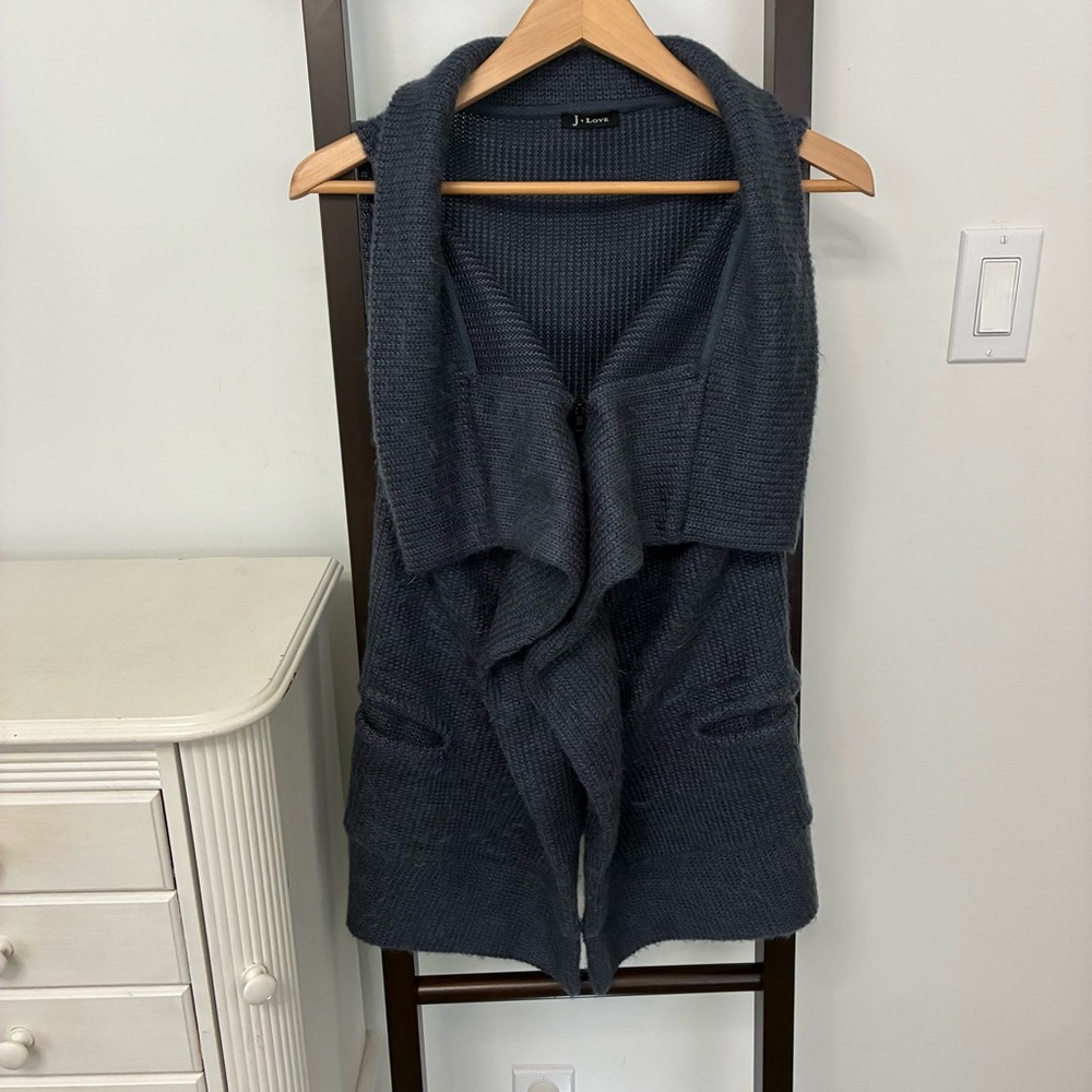 100% cashmere sweater 😍 by J. Love. Blue Knit Cardigan. Size small. Zips up